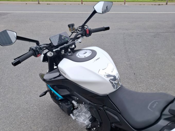 CF MOTO CF 675 NK 4