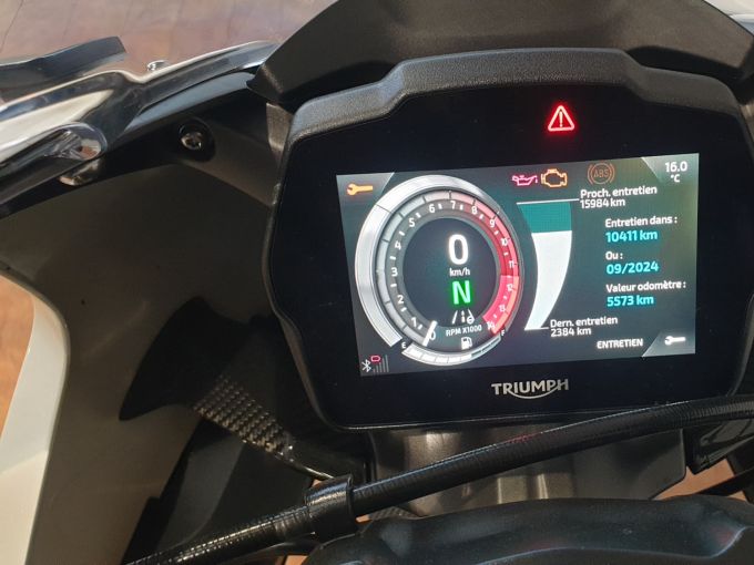 TRIUMPH SPEED TRIPLE 1200 RR 4