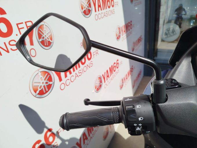 YAMAHA NMAX 125 4