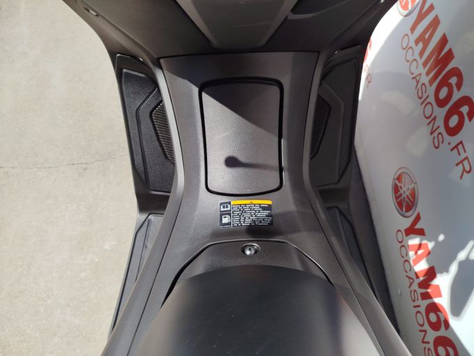 YAMAHA NMAX 125 4