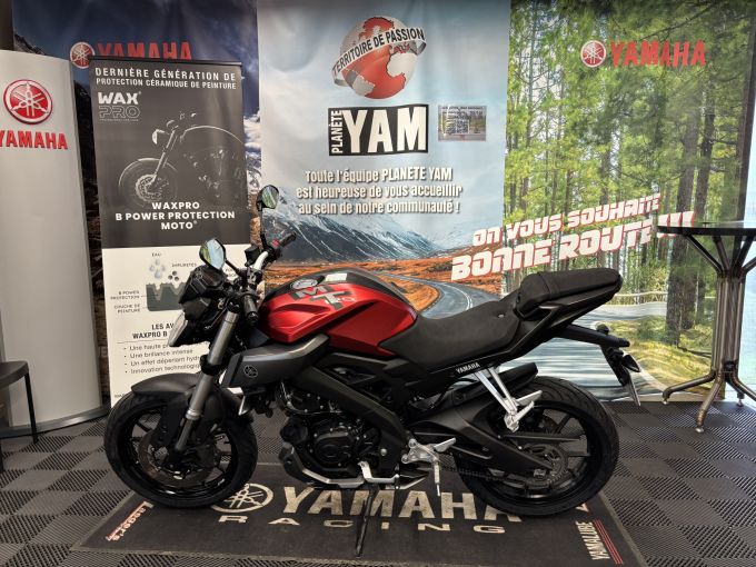 YAMAHA MT-125 4
