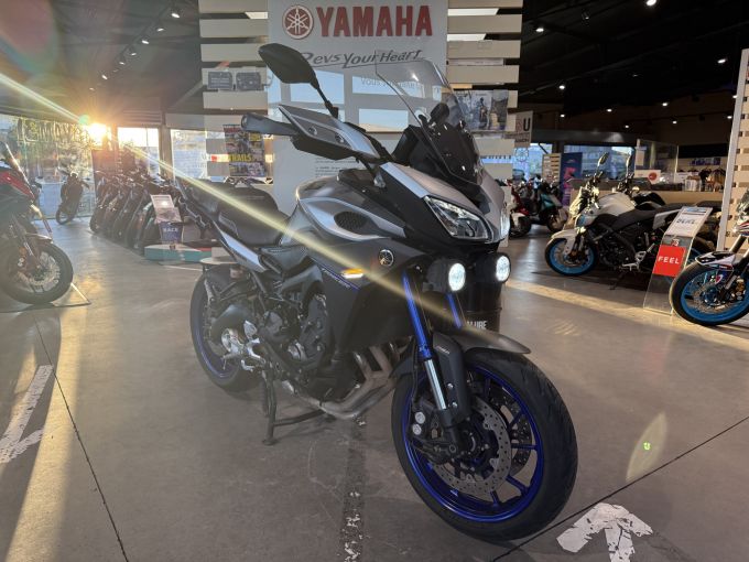 YAMAHA TRACER 900 4