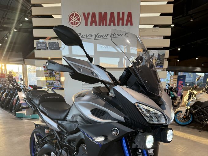 YAMAHA TRACER 900 4