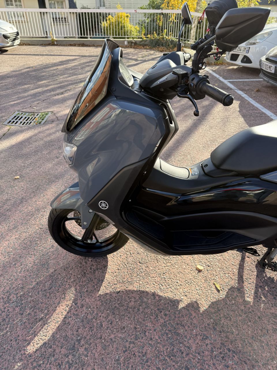 YAMAHA NMAX 125 4