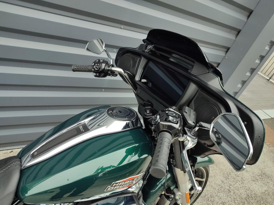 HARLEY-DAVIDSON TOURING STREET GLIDE 1923 4