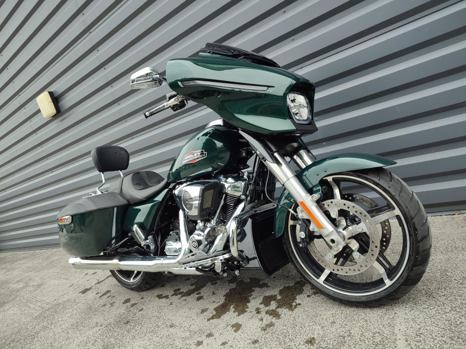 HARLEY-DAVIDSON TOURING STREET GLIDE 1923 4