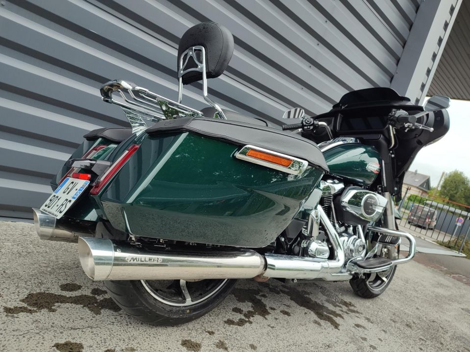 HARLEY-DAVIDSON TOURING STREET GLIDE 1923 4