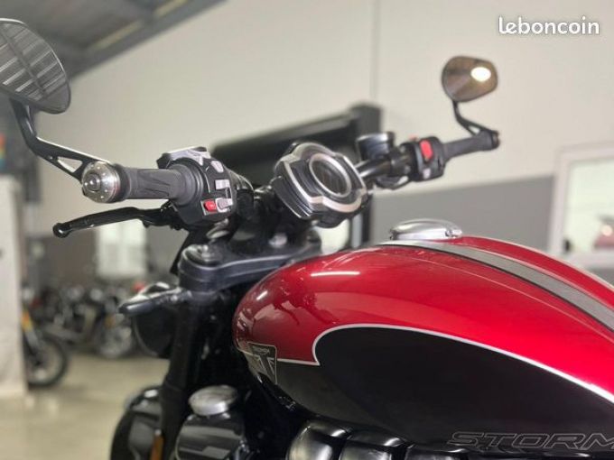 TRIUMPH Rocket 3 GT Storm 4