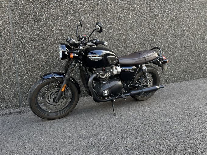 TRIUMPH Bonneville T120 Black 4