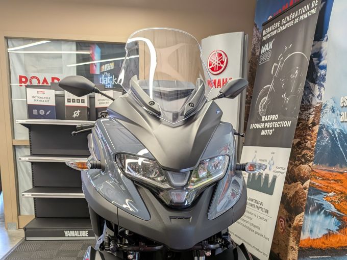 YAMAHA TRICITY 300 4