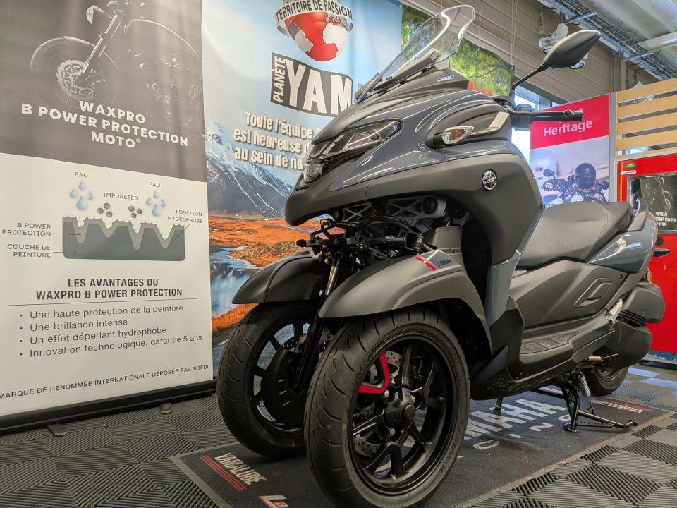 YAMAHA TRICITY 300 4