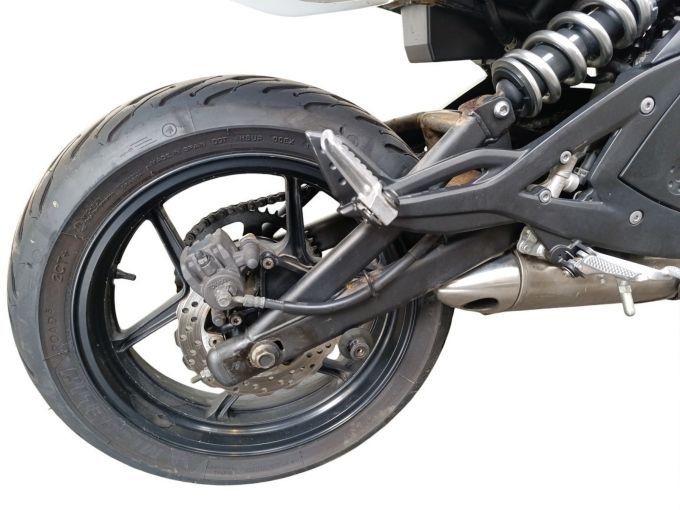 KAWASAKI ER-6 4