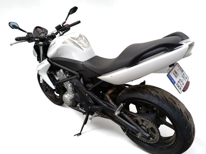KAWASAKI ER-6 4