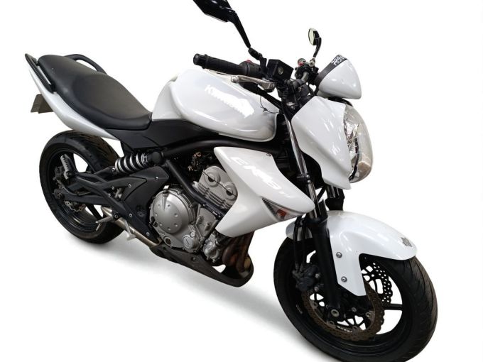 KAWASAKI ER-6 4