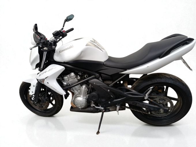 KAWASAKI ER-6 4