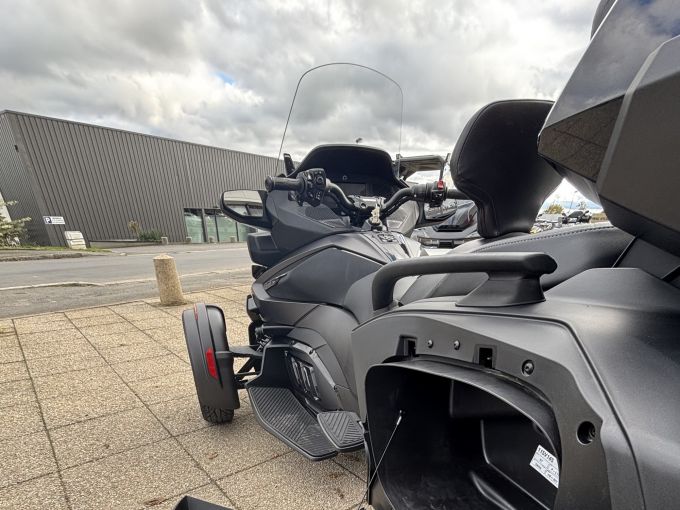 CAN-AM SPYDER RT 4