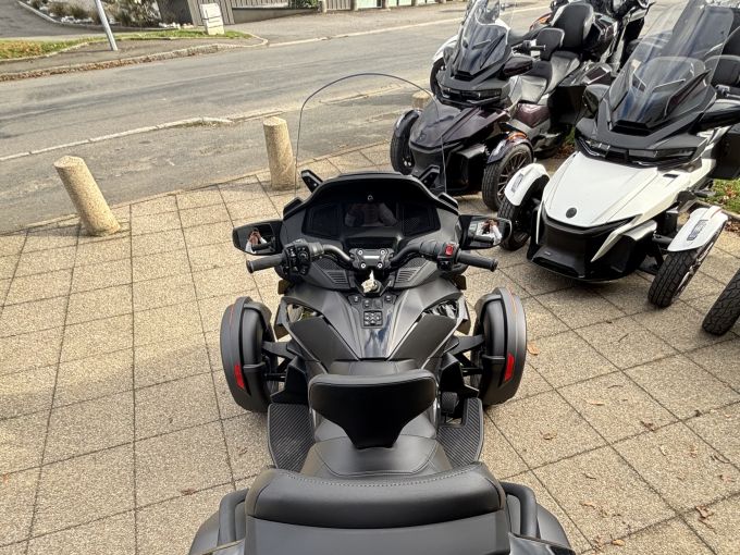 CAN-AM SPYDER RT 4