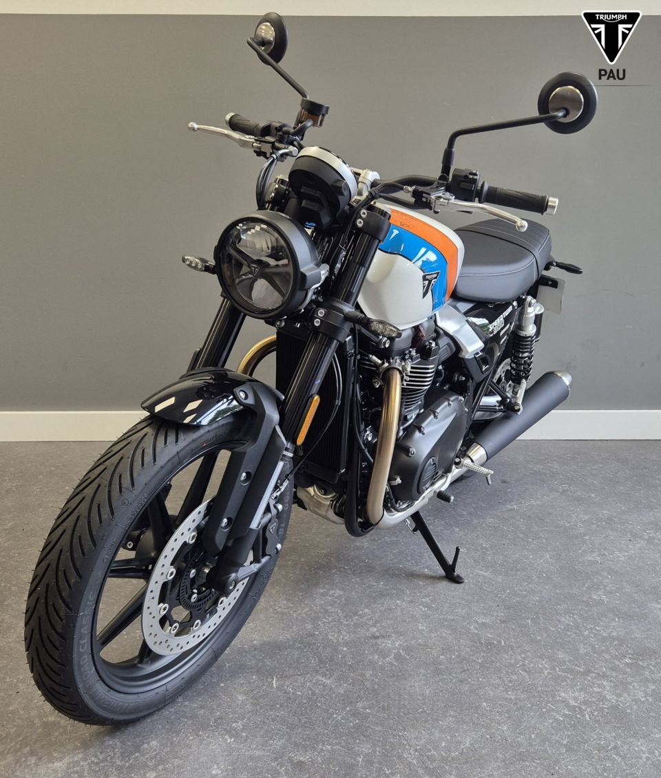 TRIUMPH SPEED TWIN 900 4