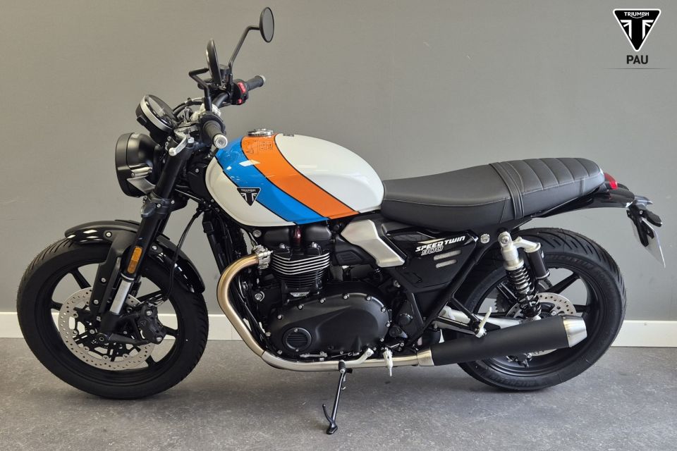 TRIUMPH SPEED TWIN 900 4