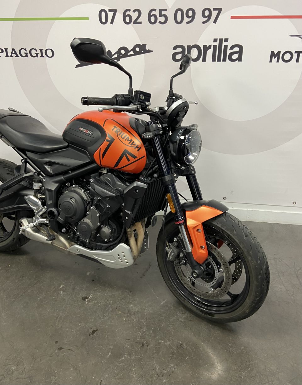 TRIUMPH TRIDENT 660 4