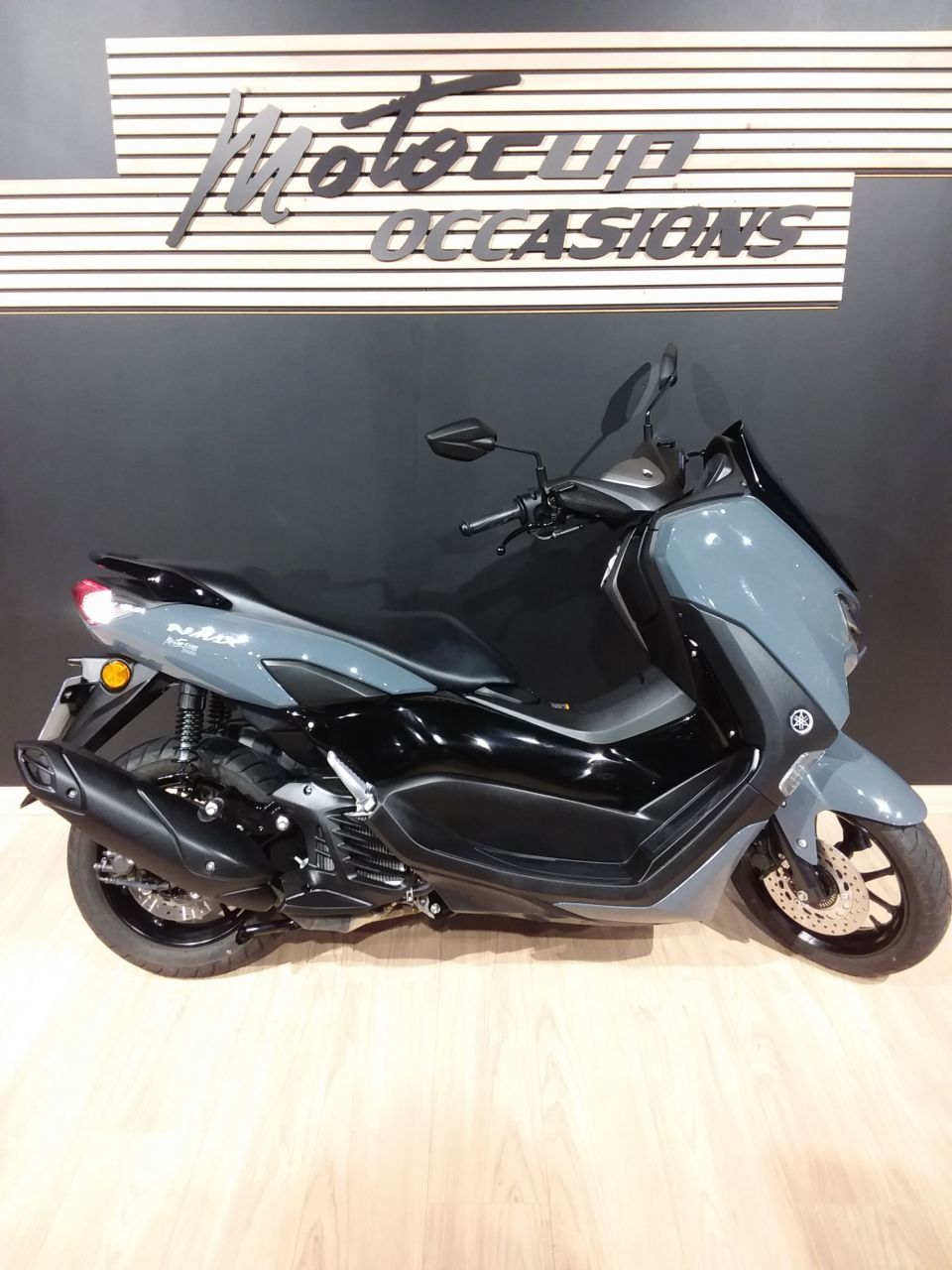 YAMAHA NMAX 125 4