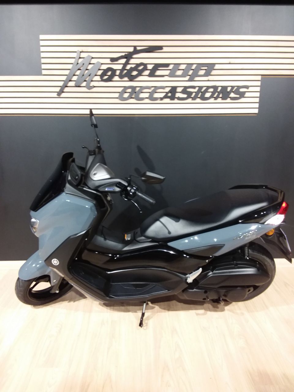 YAMAHA NMAX 125 4