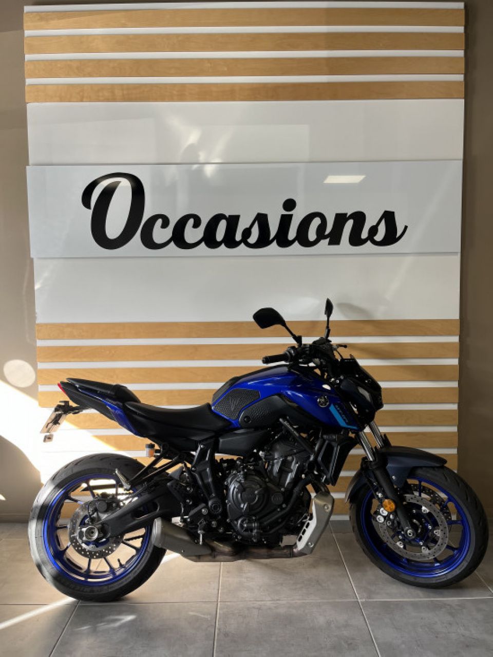 YAMAHA MT-07 4