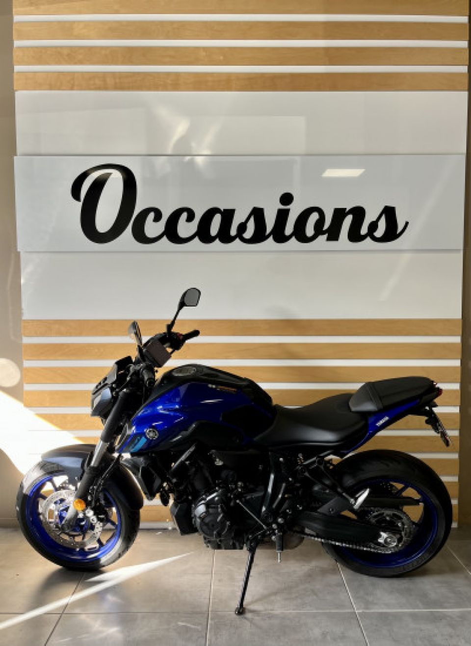 YAMAHA MT-07 4