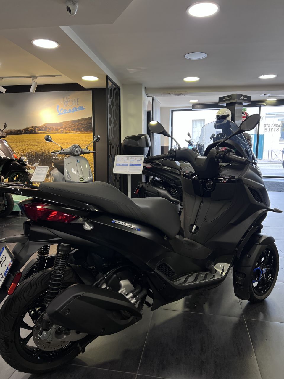 PIAGGIO MP3 310 HPE SPORT 4