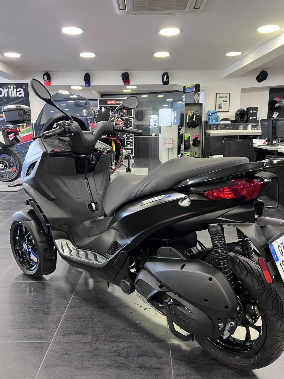 PIAGGIO MP3 310 HPE SPORT 4