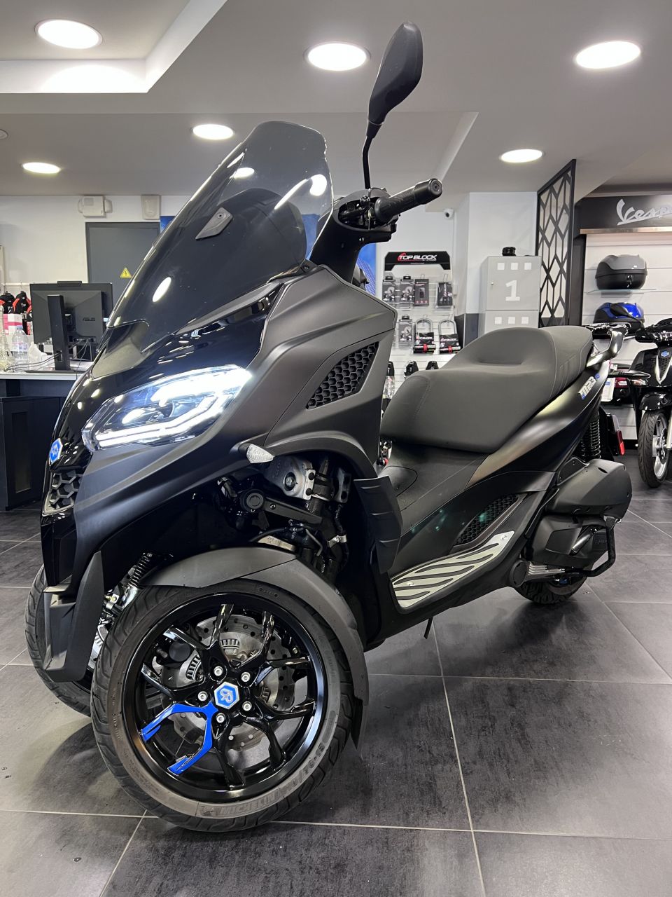 PIAGGIO MP3 310 HPE SPORT 4