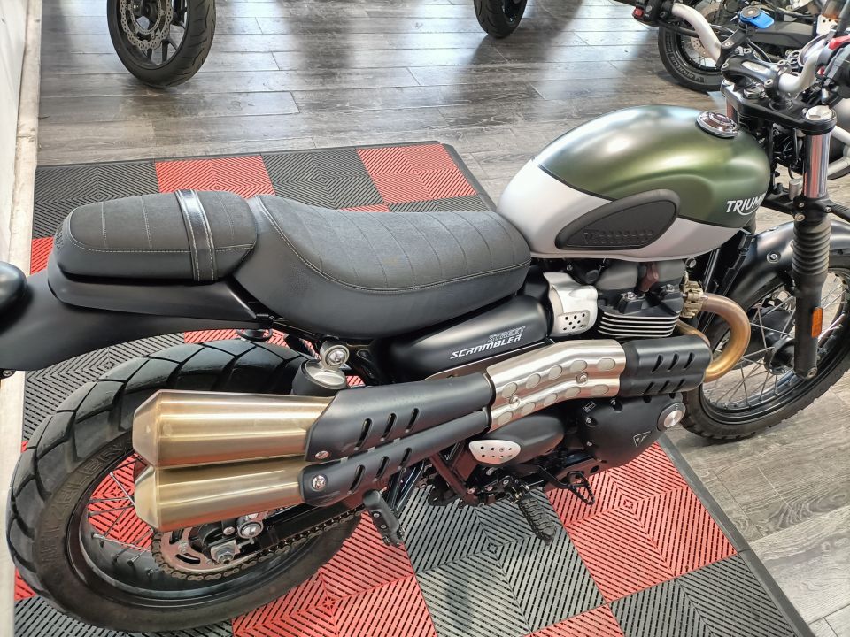 TRIUMPH STREET SCRAMBLER  900 4