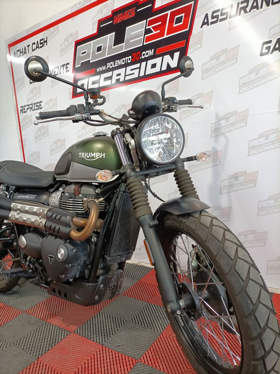 TRIUMPH STREET SCRAMBLER  900 4