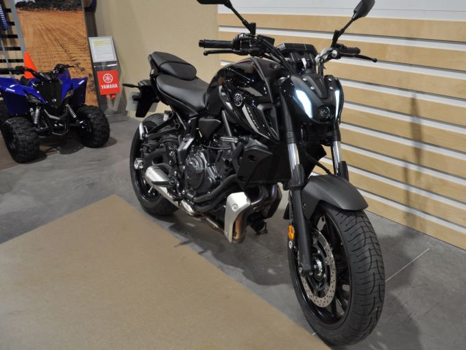 YAMAHA MT-07 PURE 35KW 4