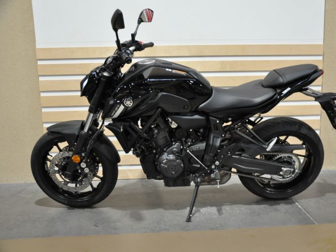 YAMAHA MT-07 PURE 35KW 4