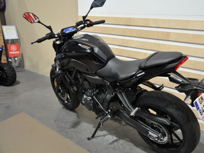 YAMAHA MT-07 PURE 35KW 4