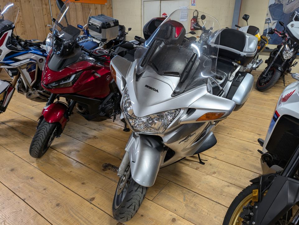 HONDA ST 1300 PAN EUROPEAN 4