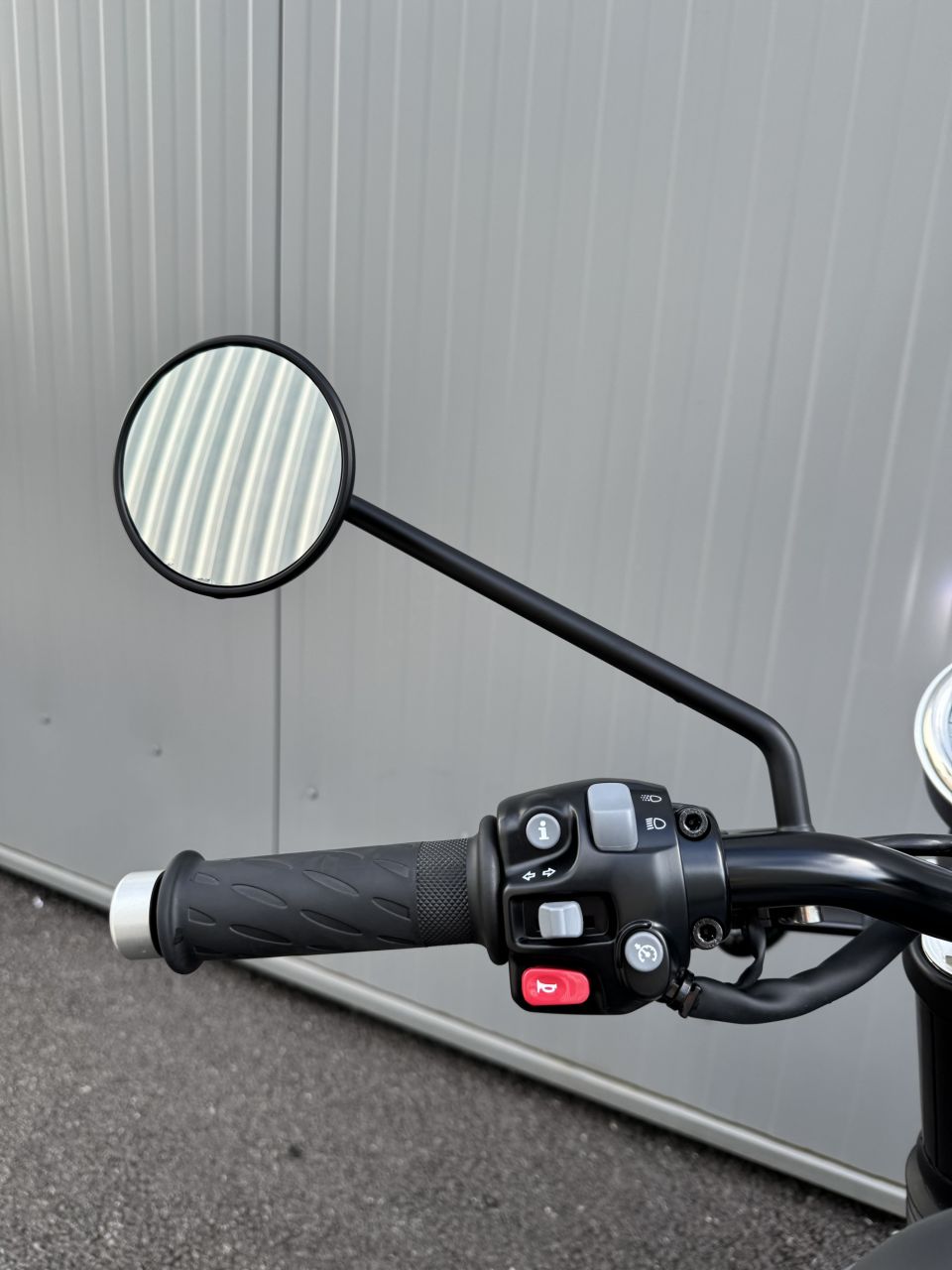 TRIUMPH Bonneville T120 Black 4