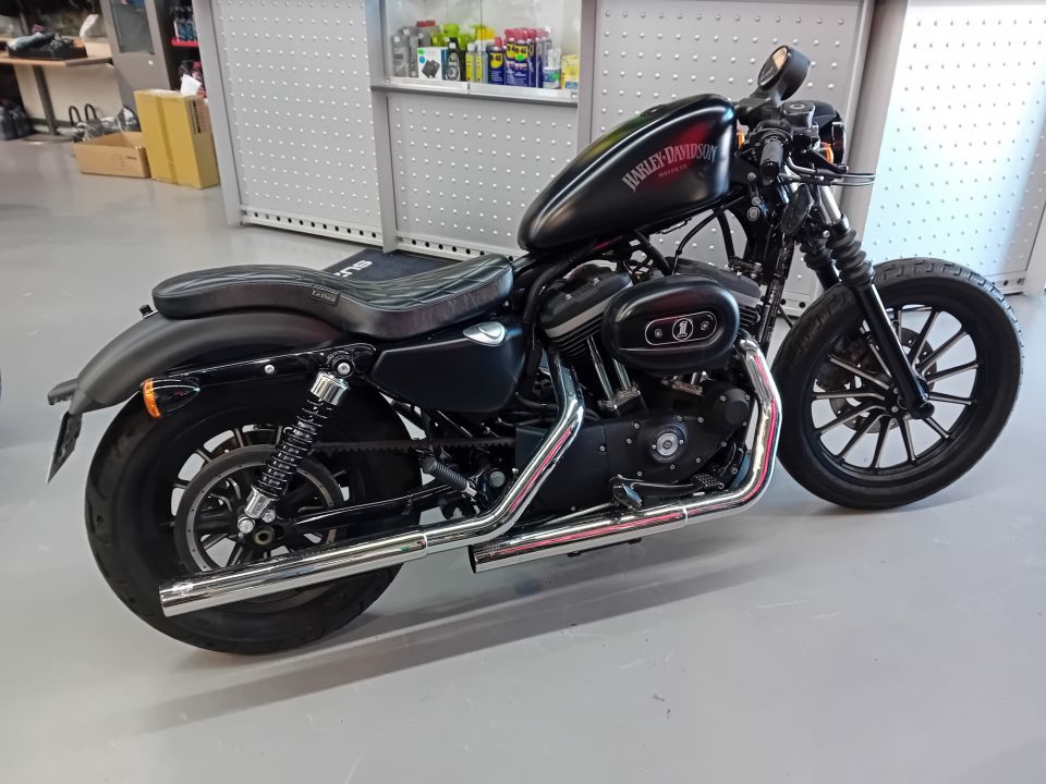 HARLEY-DAVIDSON SPORTSTER 883 4