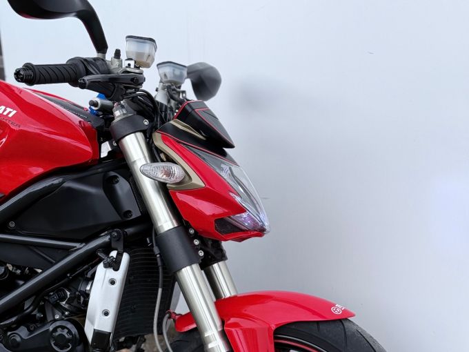 DUCATI STREETFIGHTER 4