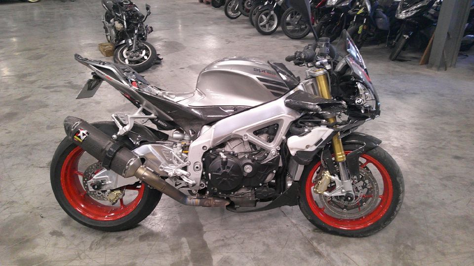 APRILIA TUONO 1100 V4 4