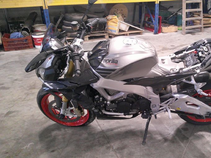APRILIA TUONO 1100 V4 4