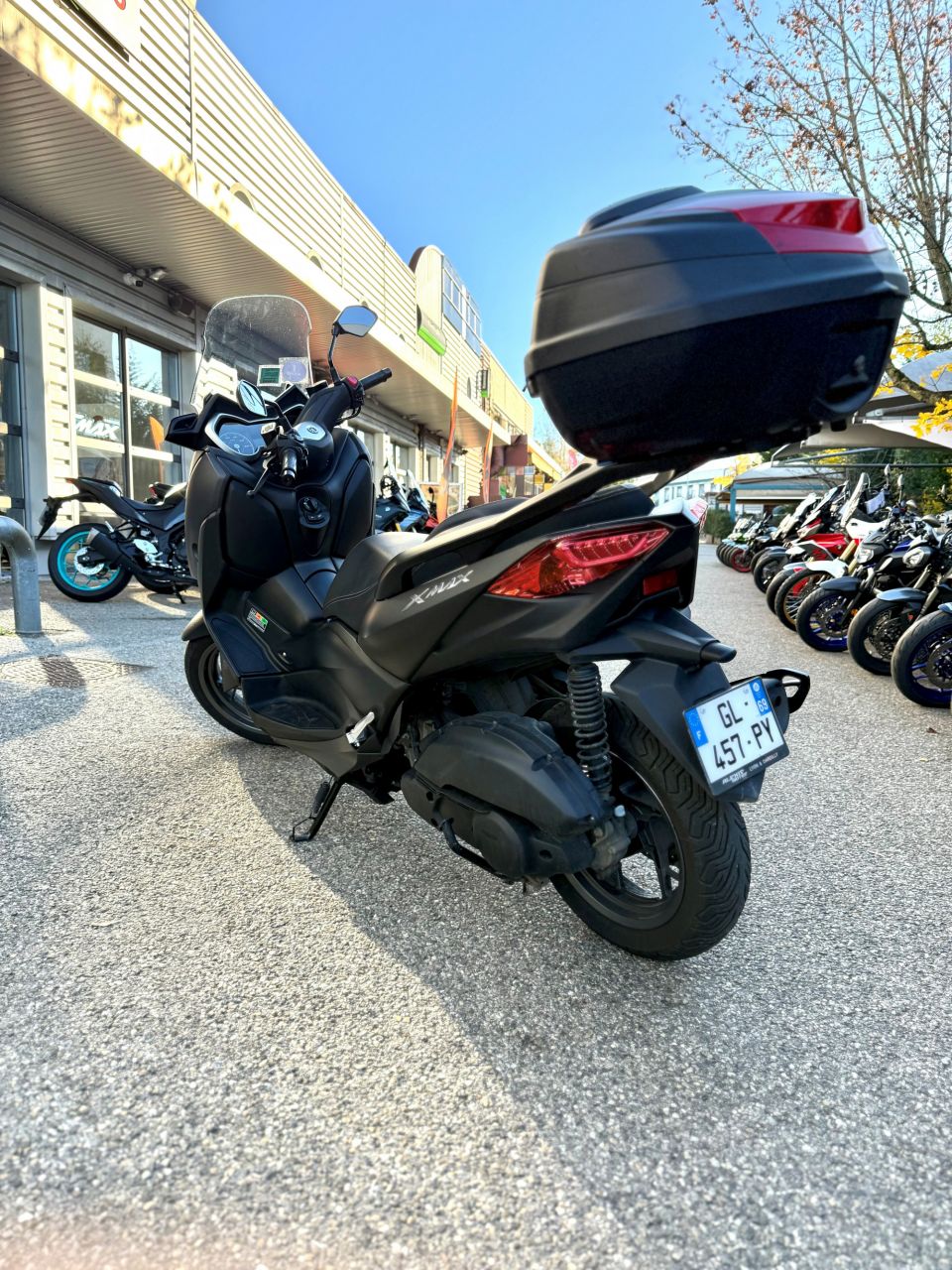 YAMAHA XMAX 125 4