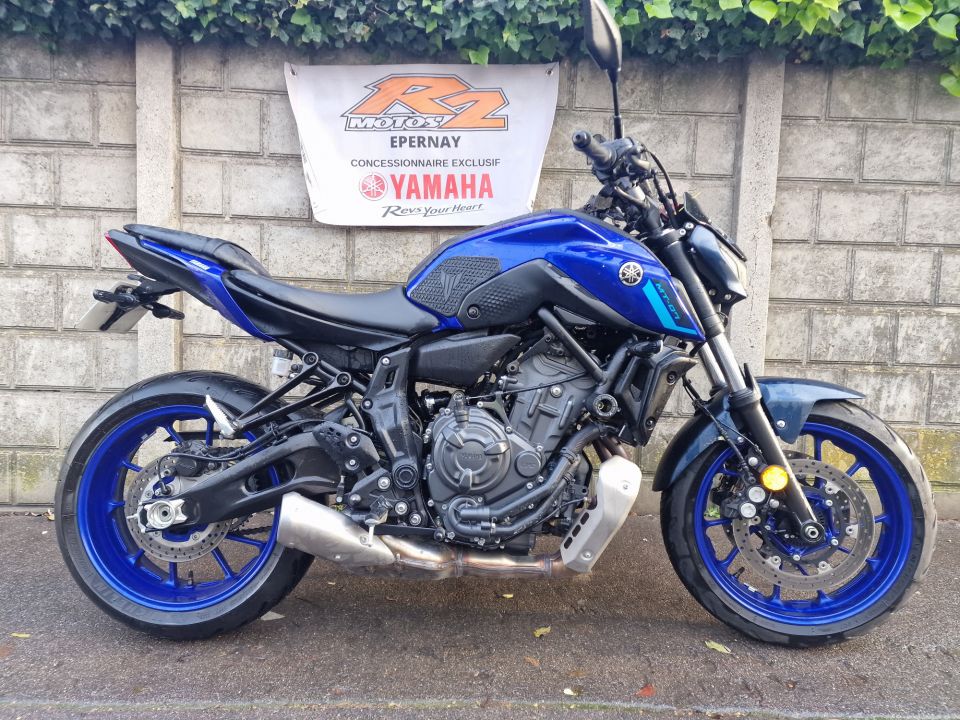 YAMAHA MT-07 (47.5CV) 4