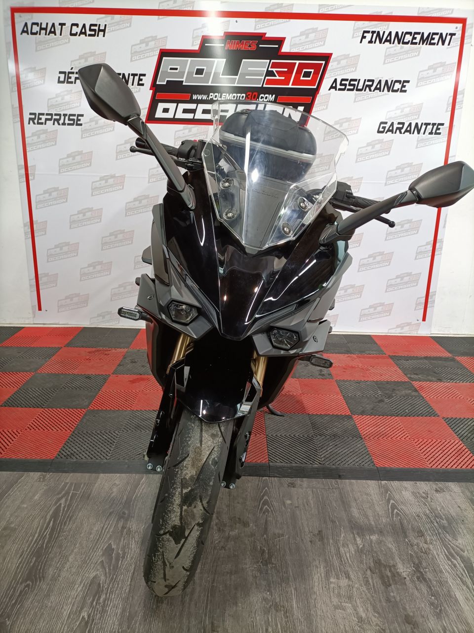 SUZUKI GSX-S 1000 GT 4