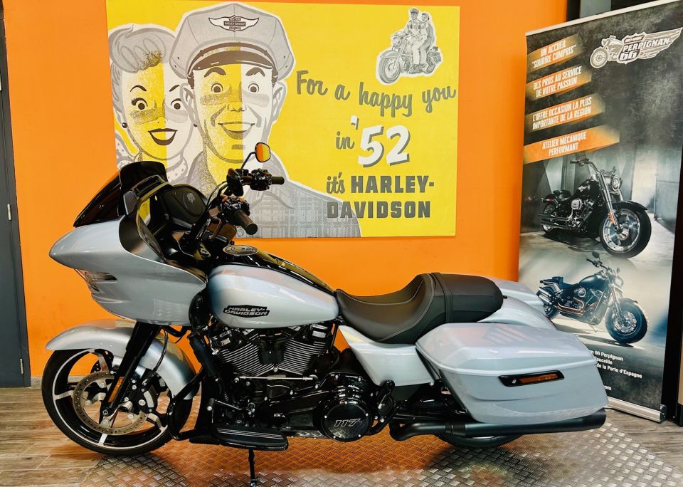 HARLEY-DAVIDSON TOURING ROAD GLIDE 1923 4