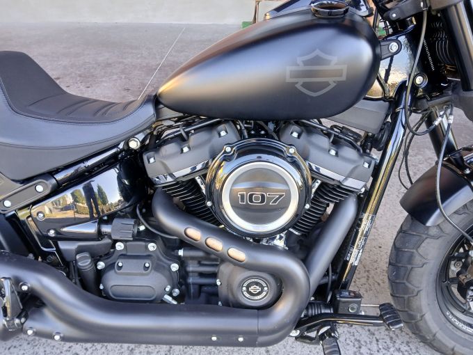 HARLEY-DAVIDSON SOFTAIL FAT BOB 1745 4