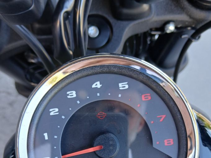 HARLEY-DAVIDSON SOFTAIL FAT BOB 1745 4