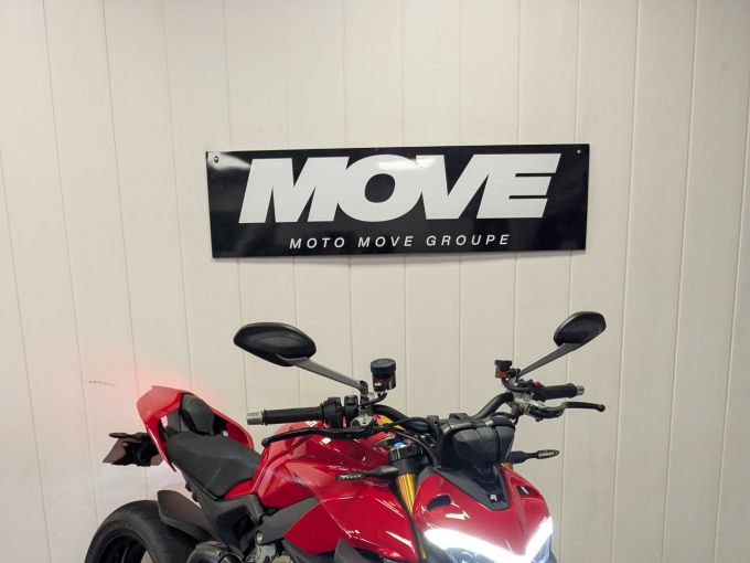 DUCATI STREETFIGHTER V4S 4