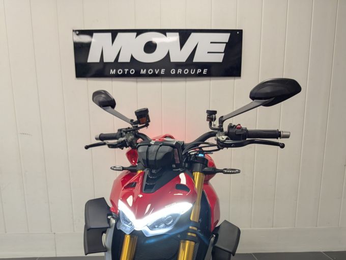 DUCATI STREETFIGHTER V4S 4